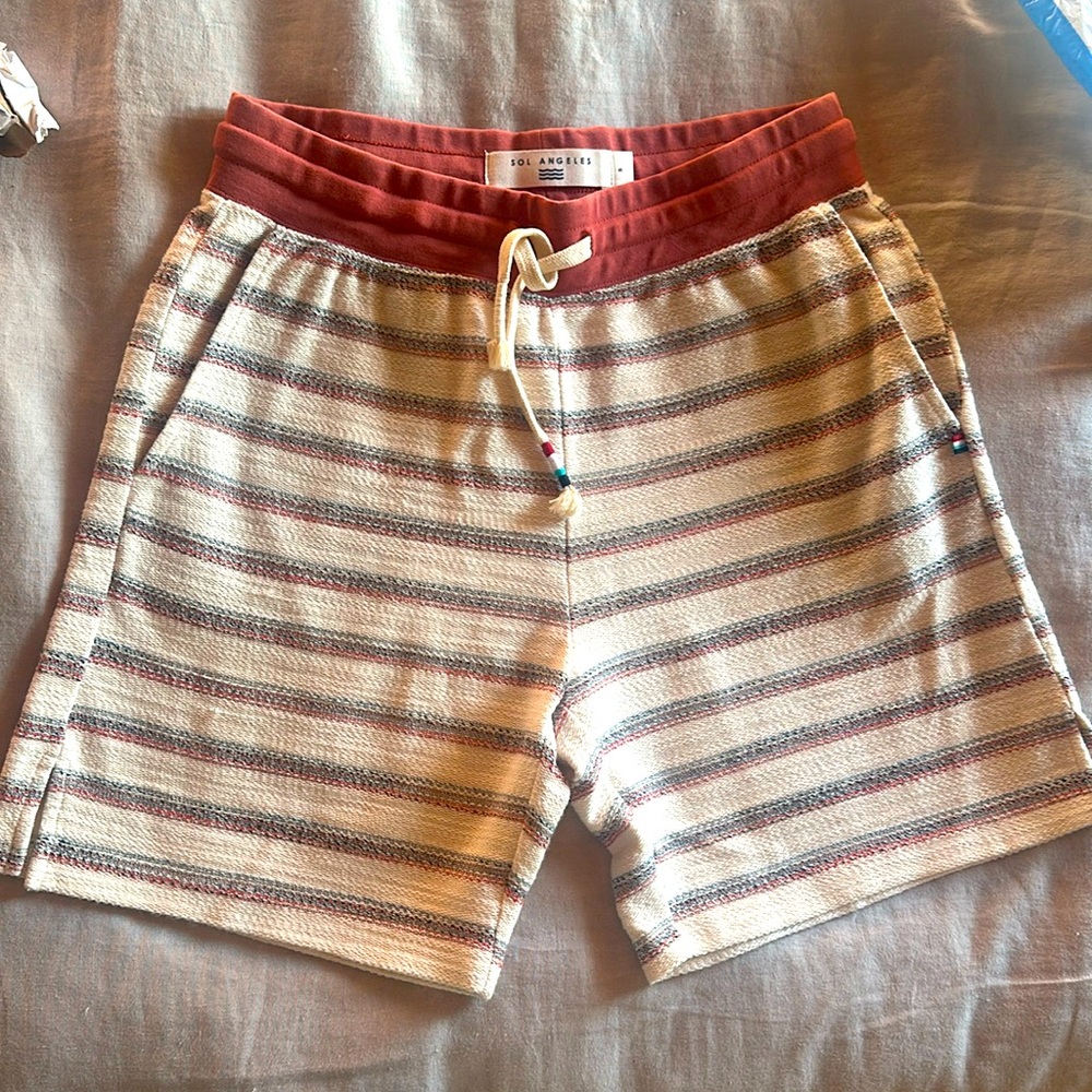 So Angeles shorts size small